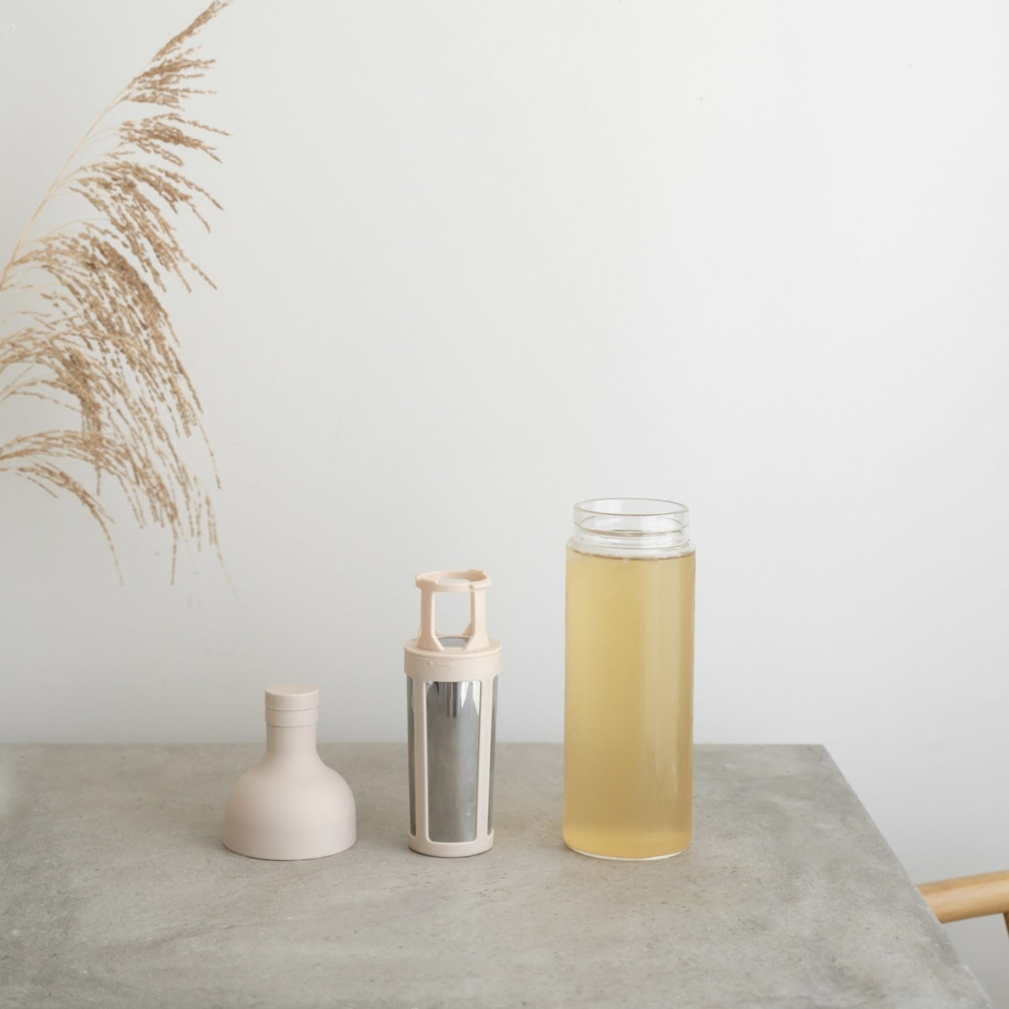 Mayde tea Iced Tea Bottle Pink